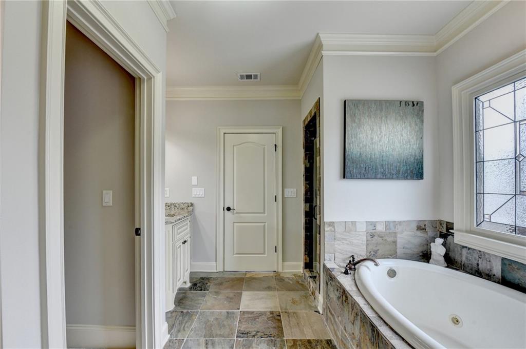 3487 Binghurst Road Property Photo 62