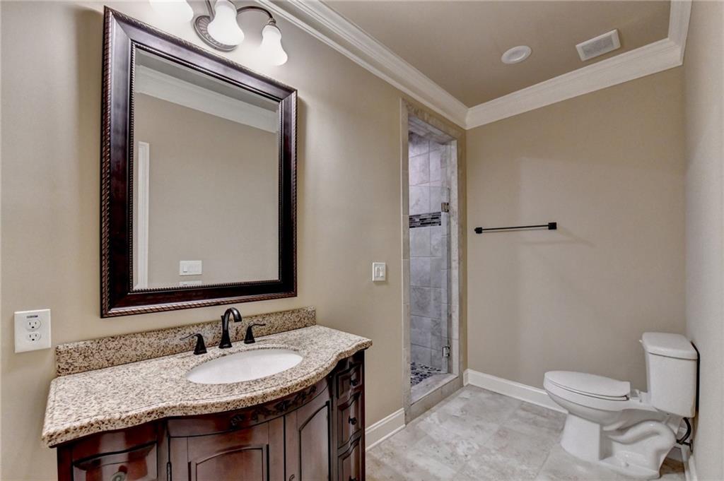 3487 Binghurst Road Property Photo 68