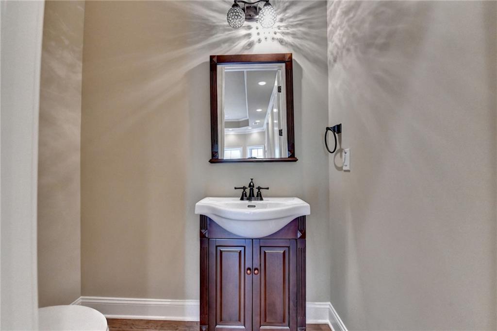 3487 Binghurst Road Property Photo 78