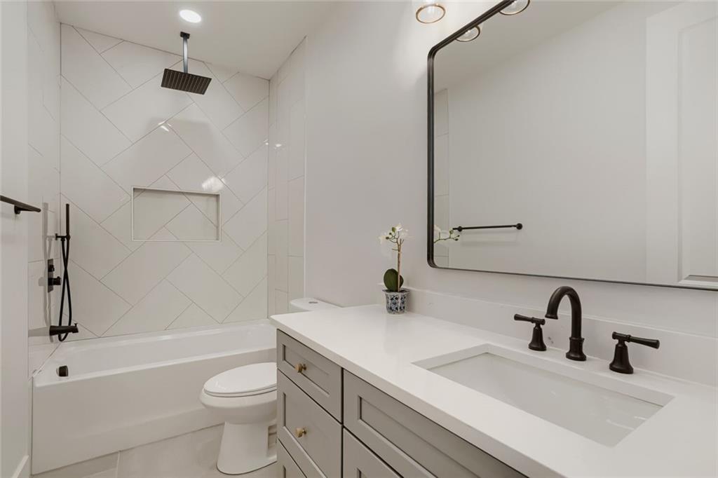 932 Cooper Road Property Photo 38