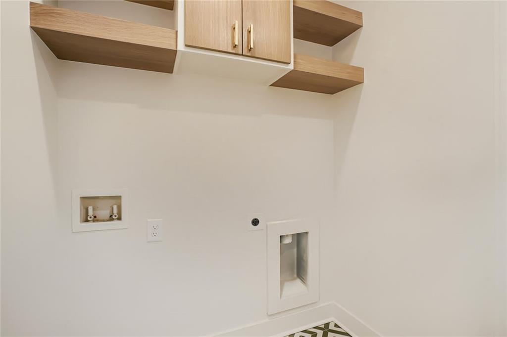 932 Cooper Road Property Photo 40
