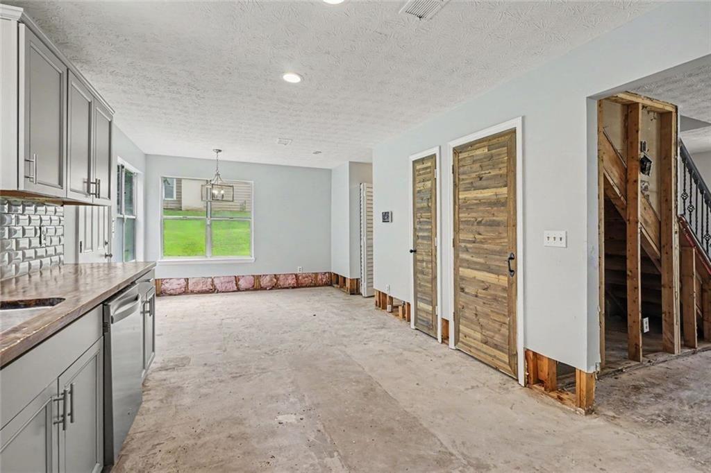 5458 Winslow Crossing N Property Photo 10