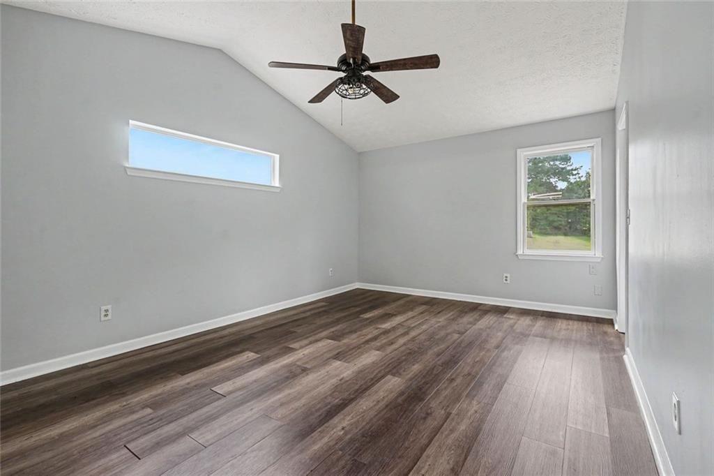 5458 Winslow Crossing N Property Photo 13