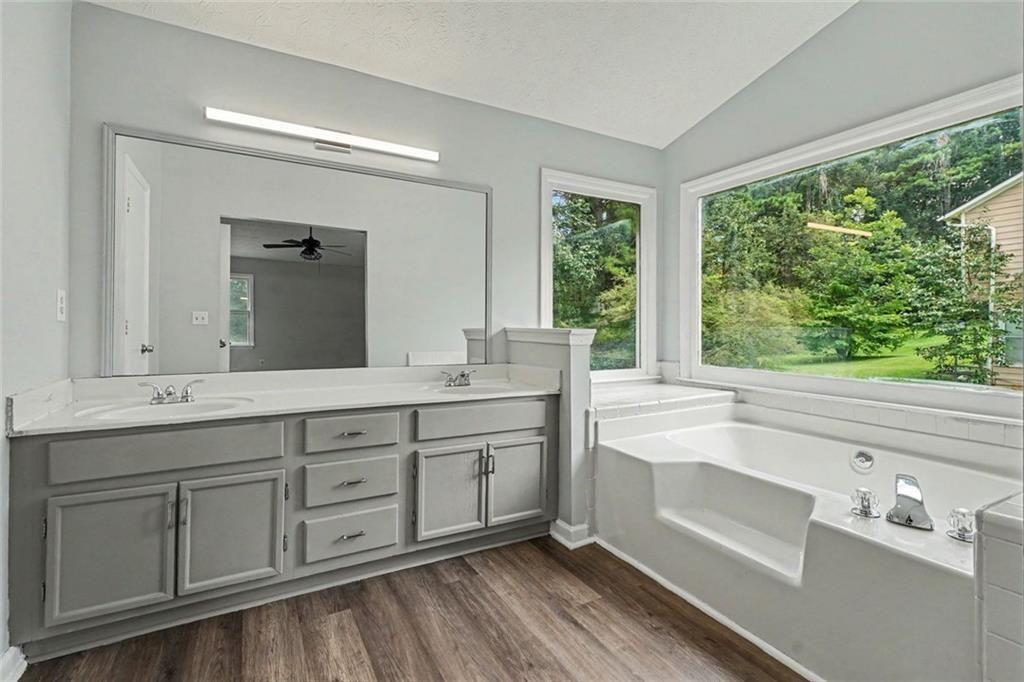 5458 Winslow Crossing N Property Photo 15