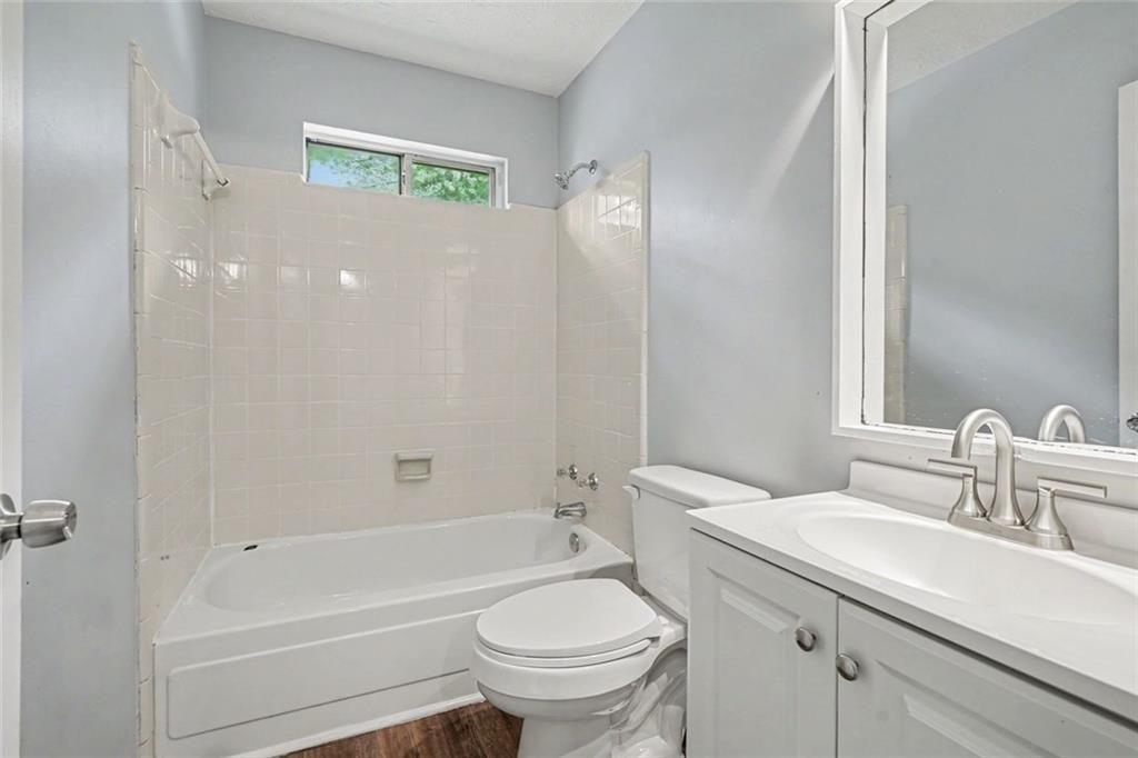 5458 Winslow Crossing N Property Photo 19