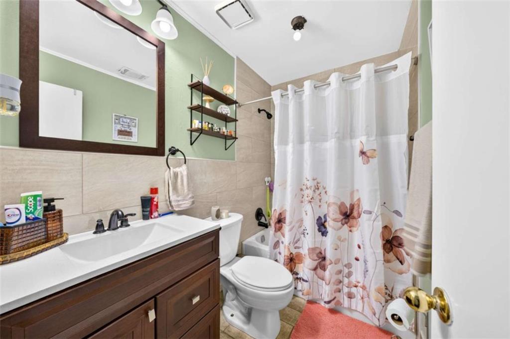 6715 Colchester Place Property Photo 16