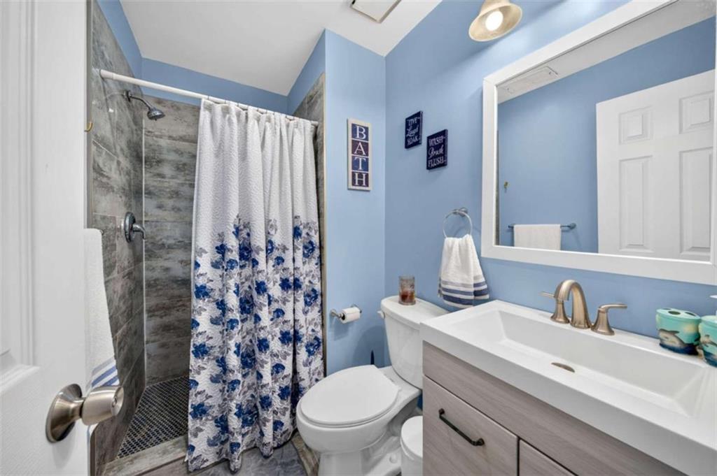 6715 Colchester Place Property Photo 17