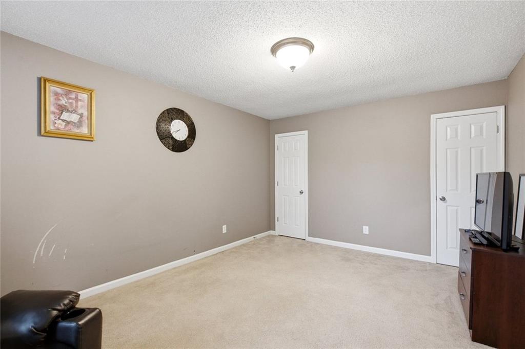 5503 Mudlark Circle Property Photo 6