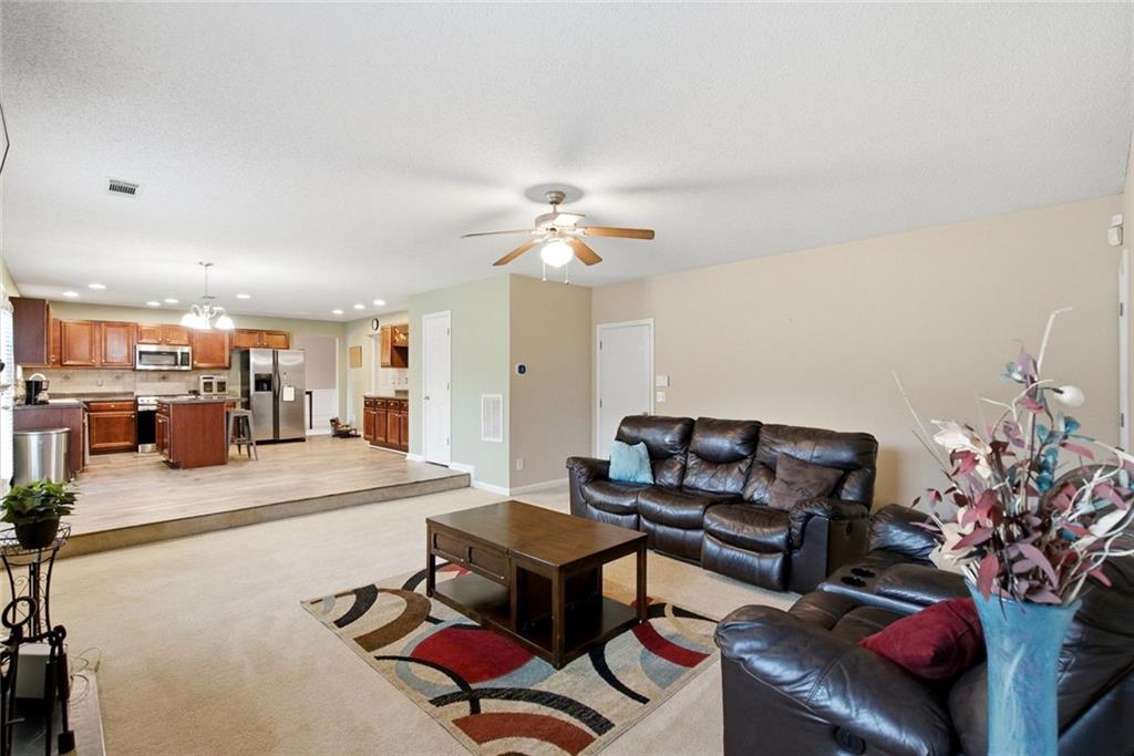 5503 Mudlark Circle Property Photo 16