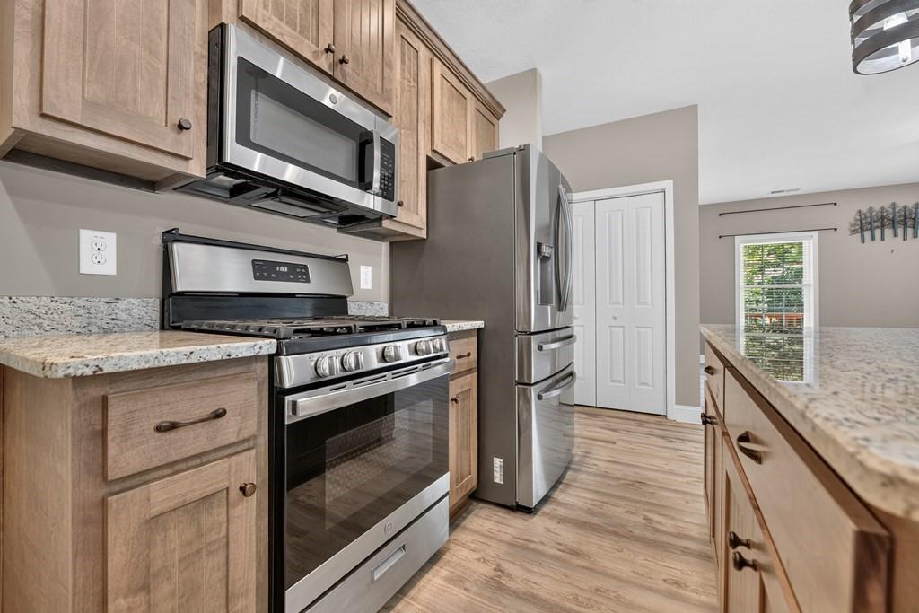 607 Satsuma Court S Property Photo 12