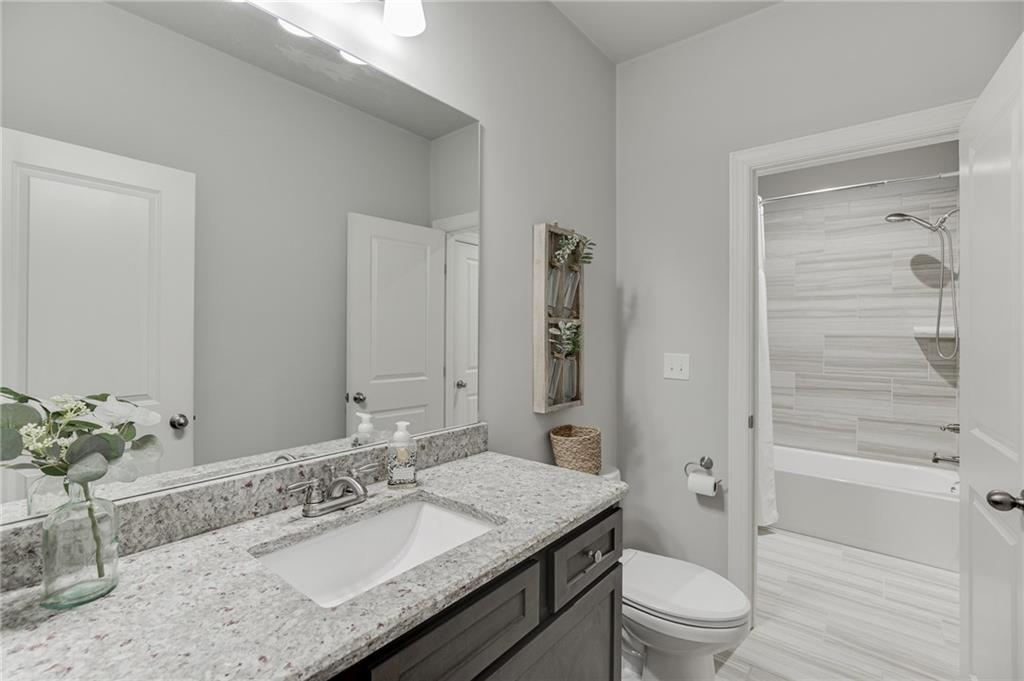 4695 Gablestone Crossing Property Photo 32
