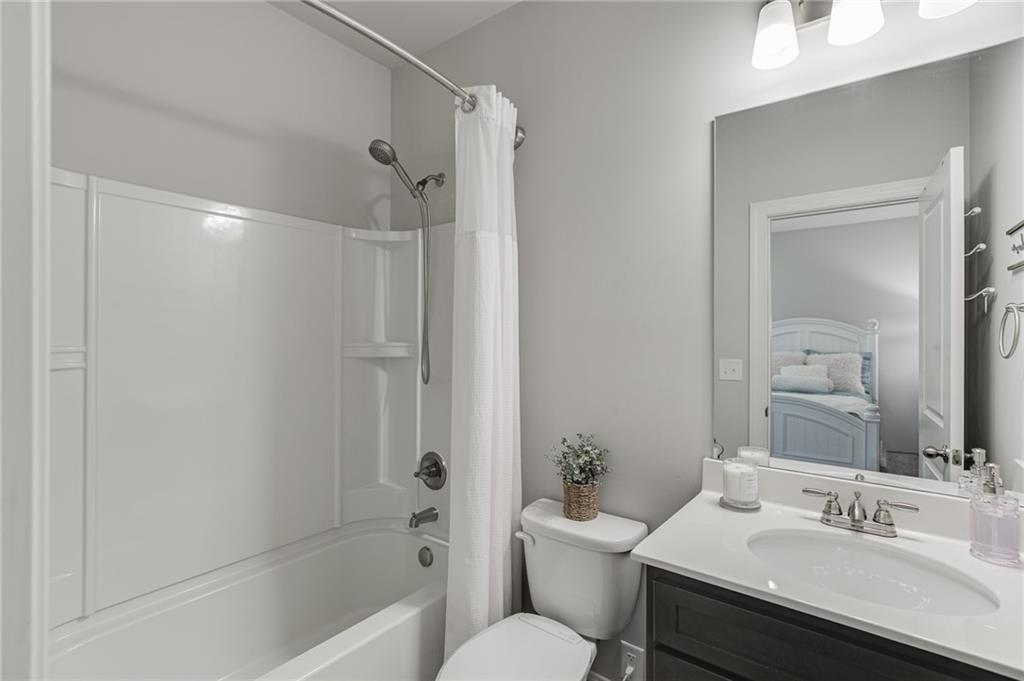 4695 Gablestone Crossing Property Photo 38