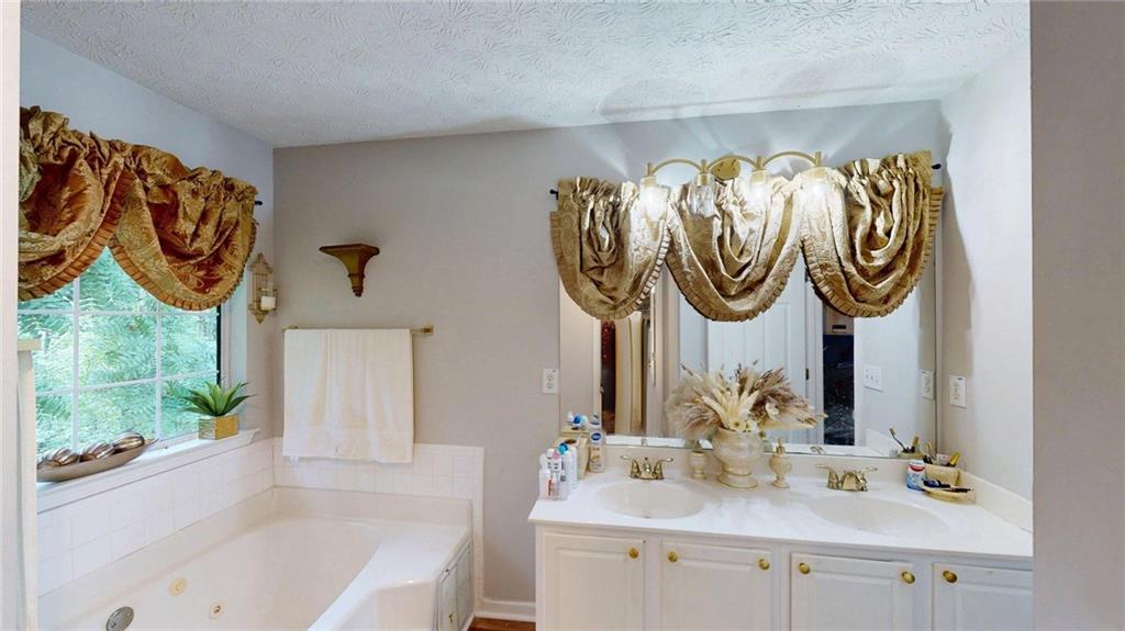 5613 Winchester Place Property Photo 21