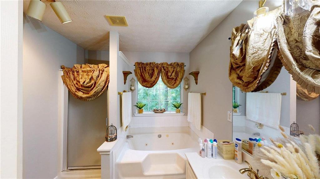 5613 Winchester Place Property Photo 22