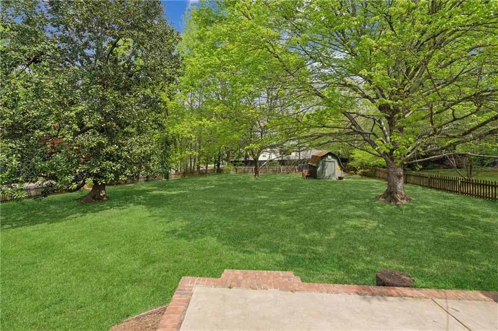 345 Meadow Drive Property Photo 3