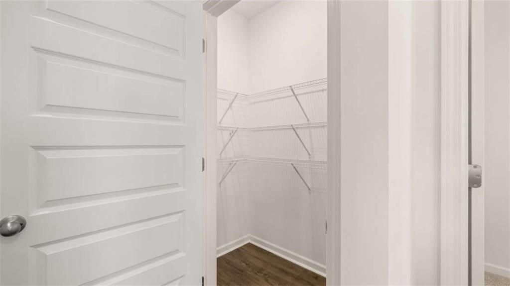 2221 Edgecombe Lane Property Photo 5