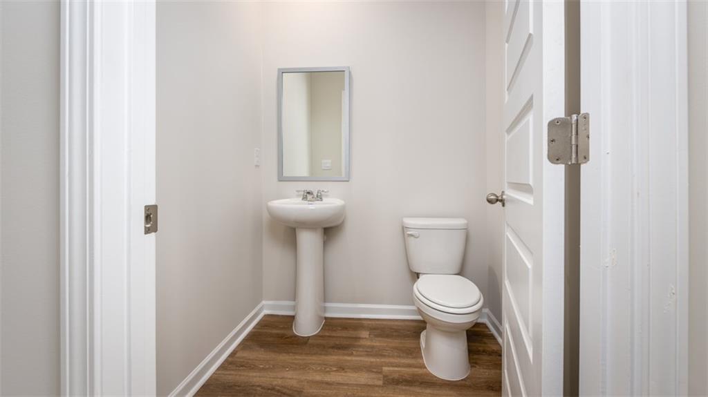 2221 Edgecombe Lane Property Photo 16