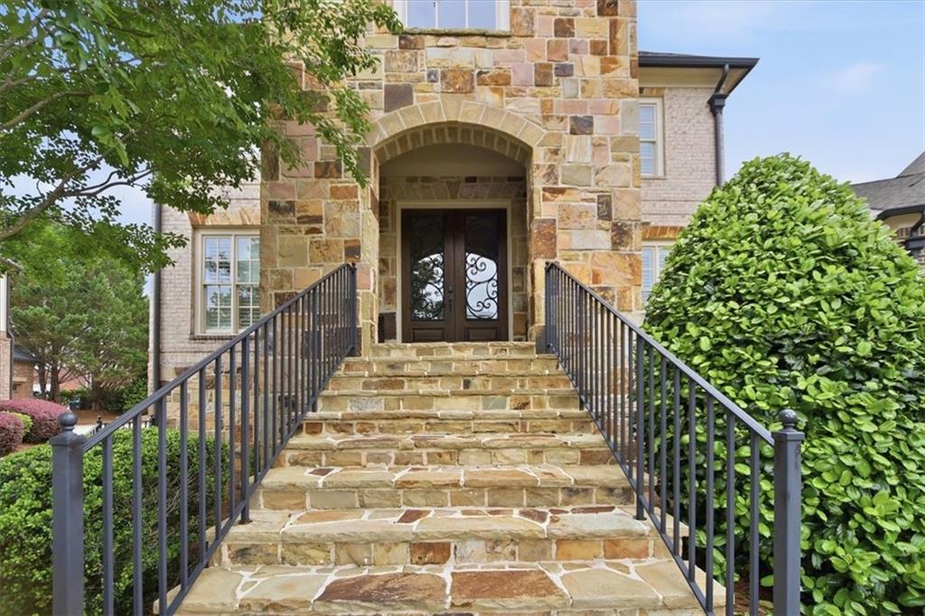 5869 Chickasaw Lane Property Photo 4