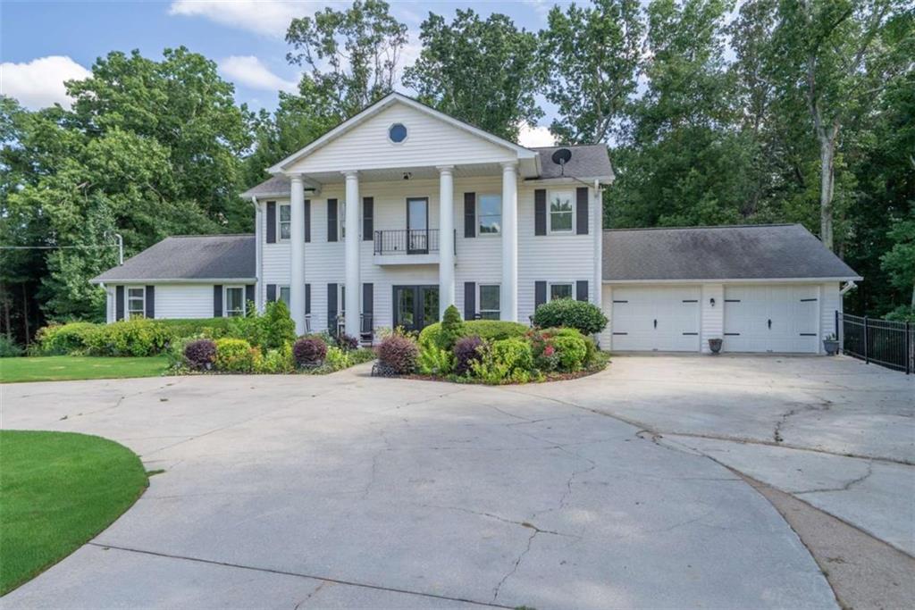 2811 Ike Stone Road Property Photo 8