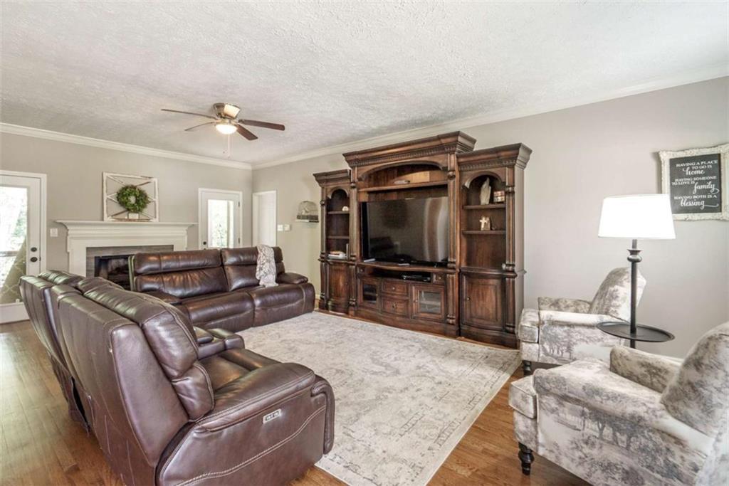2811 Ike Stone Road Property Photo 10