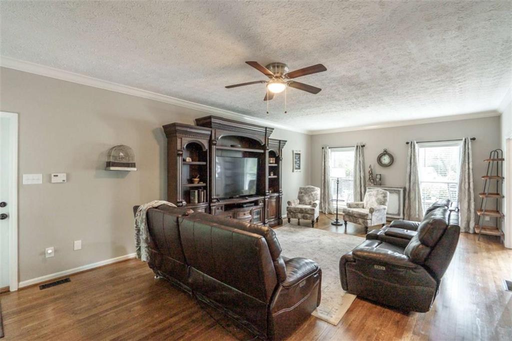 2811 Ike Stone Road Property Photo 12