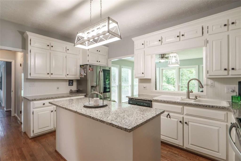 2811 Ike Stone Road Property Photo 15