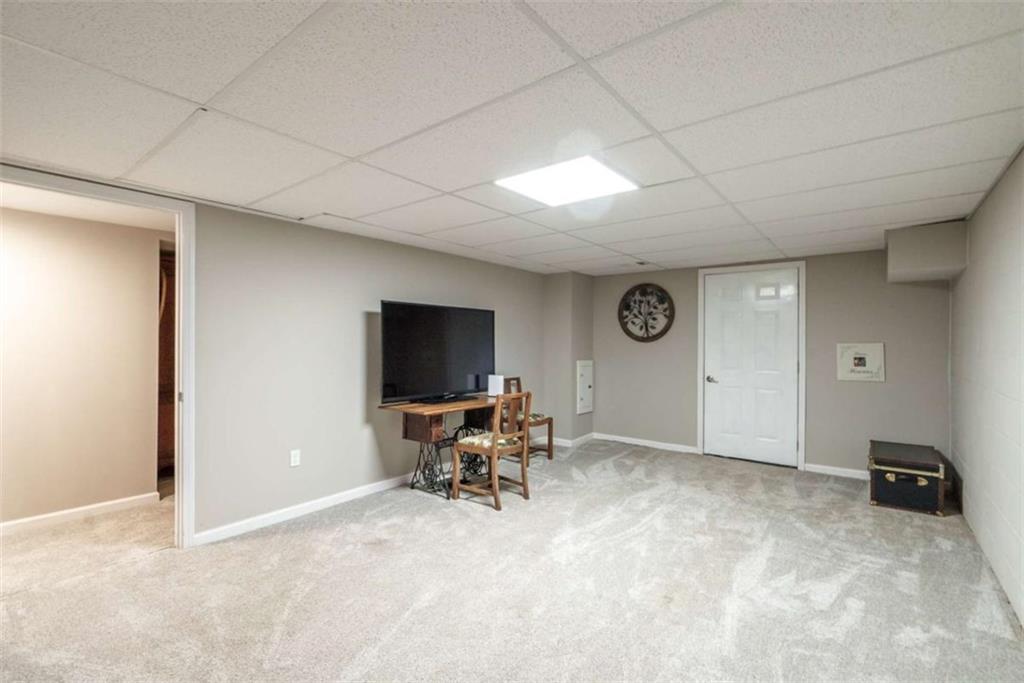 2811 Ike Stone Road Property Photo 56