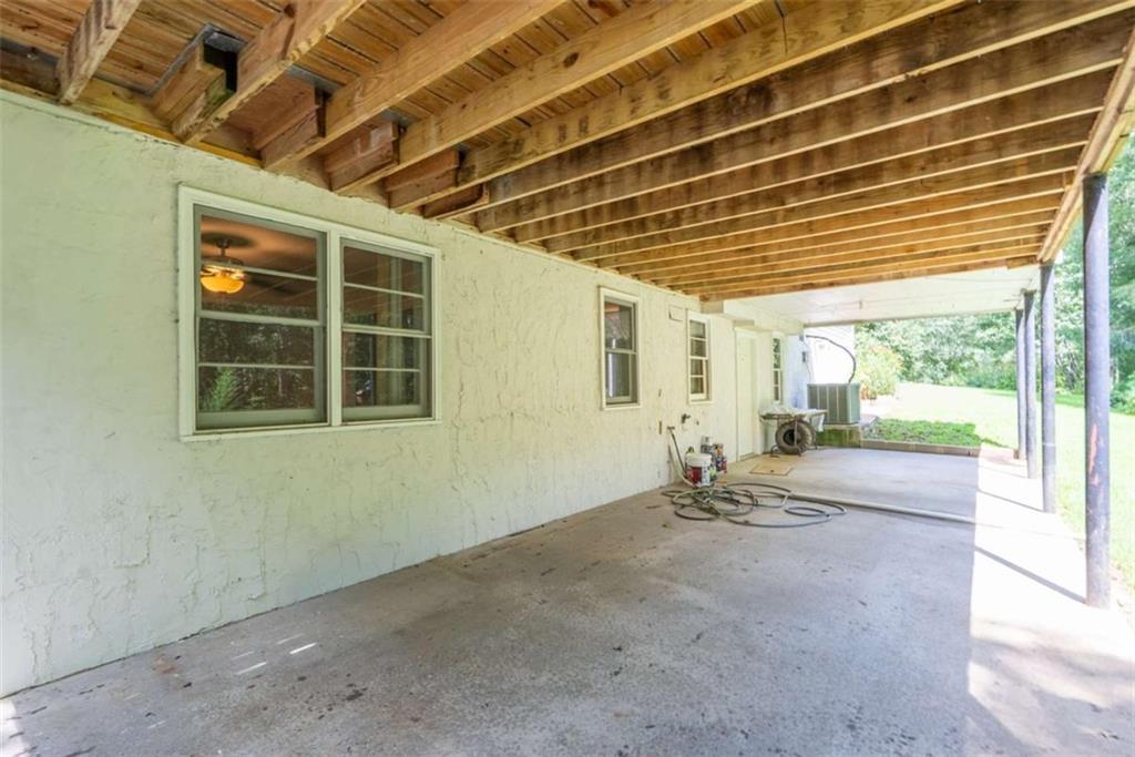 2811 Ike Stone Road Property Photo 68