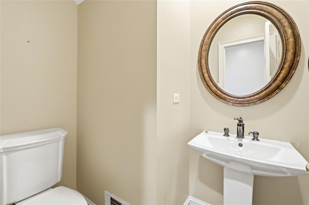 111 Brown Loop Spur Nw Property Photo 16