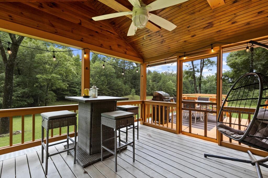 30 Seabolt Property Photo 17