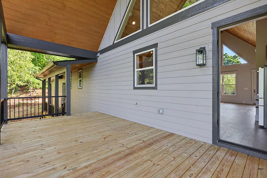 383 Rustic Barn Trail Property Photo 28