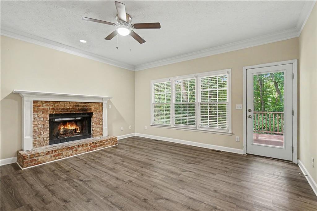 213 Powers Court Property Photo 13