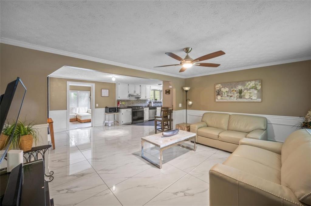 6207 Moss Drive Property Photo 8
