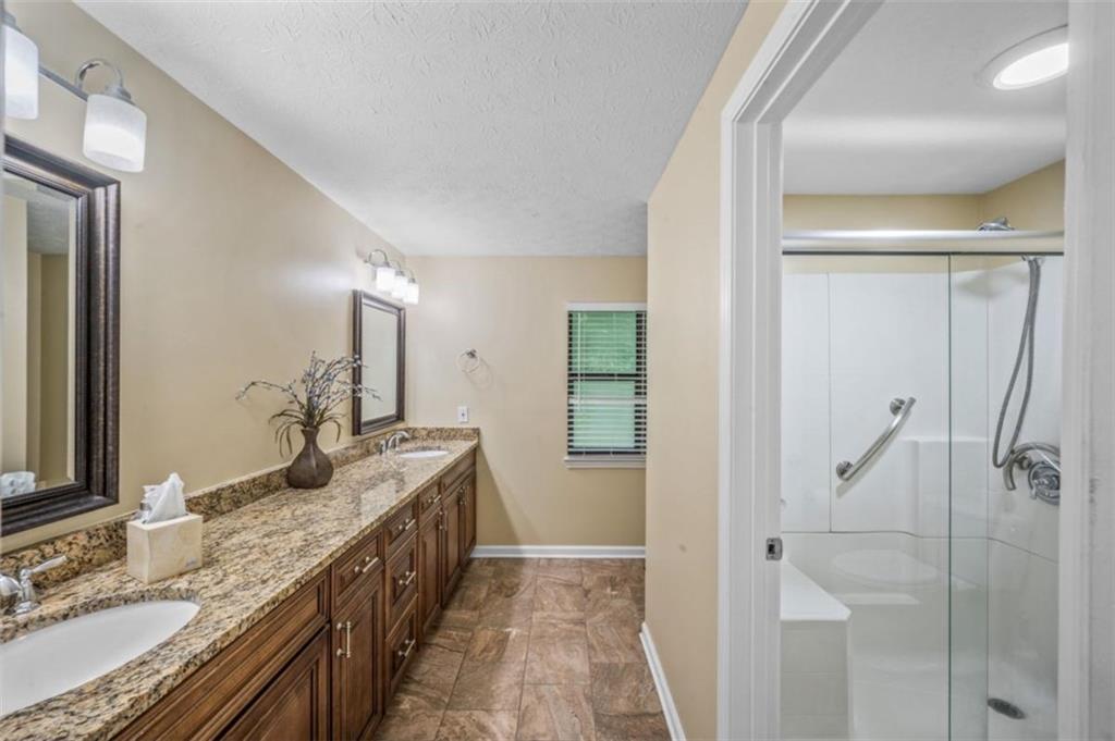 6207 Moss Drive Property Photo 13
