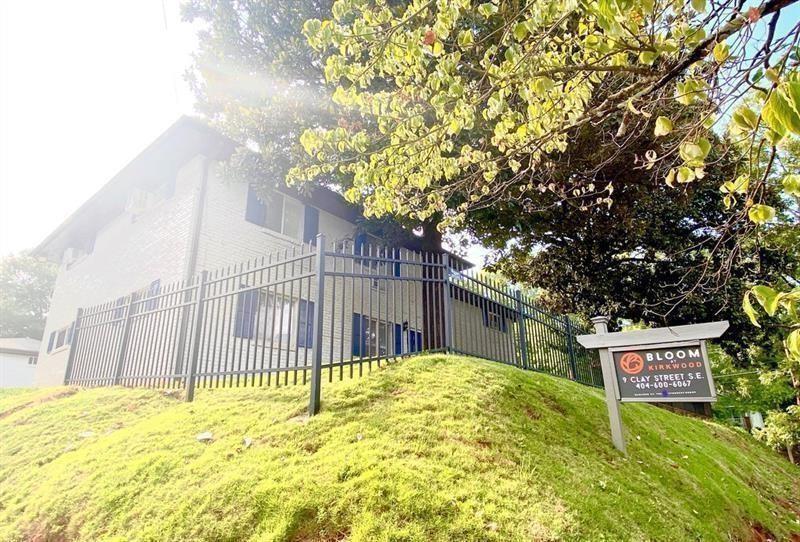 9 Clay Street Unit 2 Property Photo 3