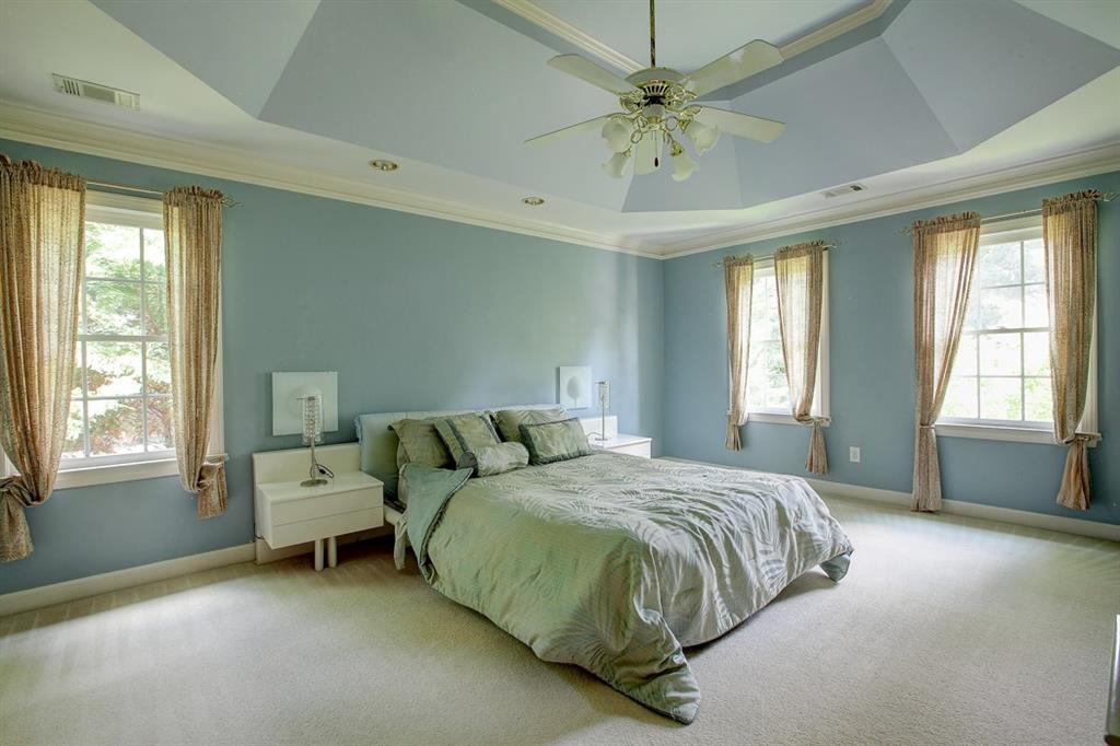 3305 Greencastle Ne Property Photo 26