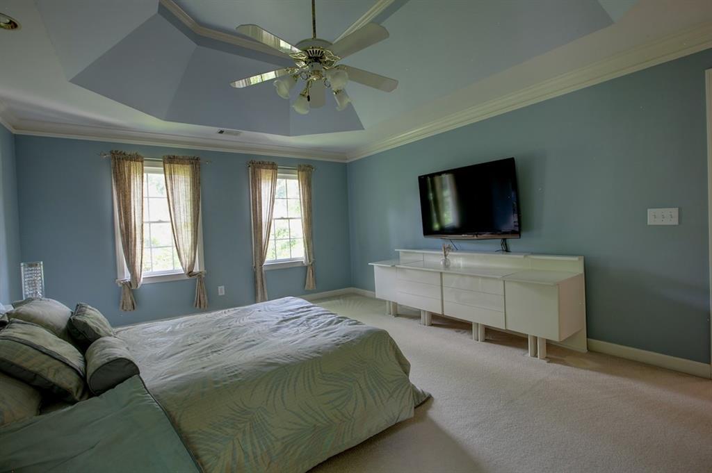 3305 Greencastle Ne Property Photo 27