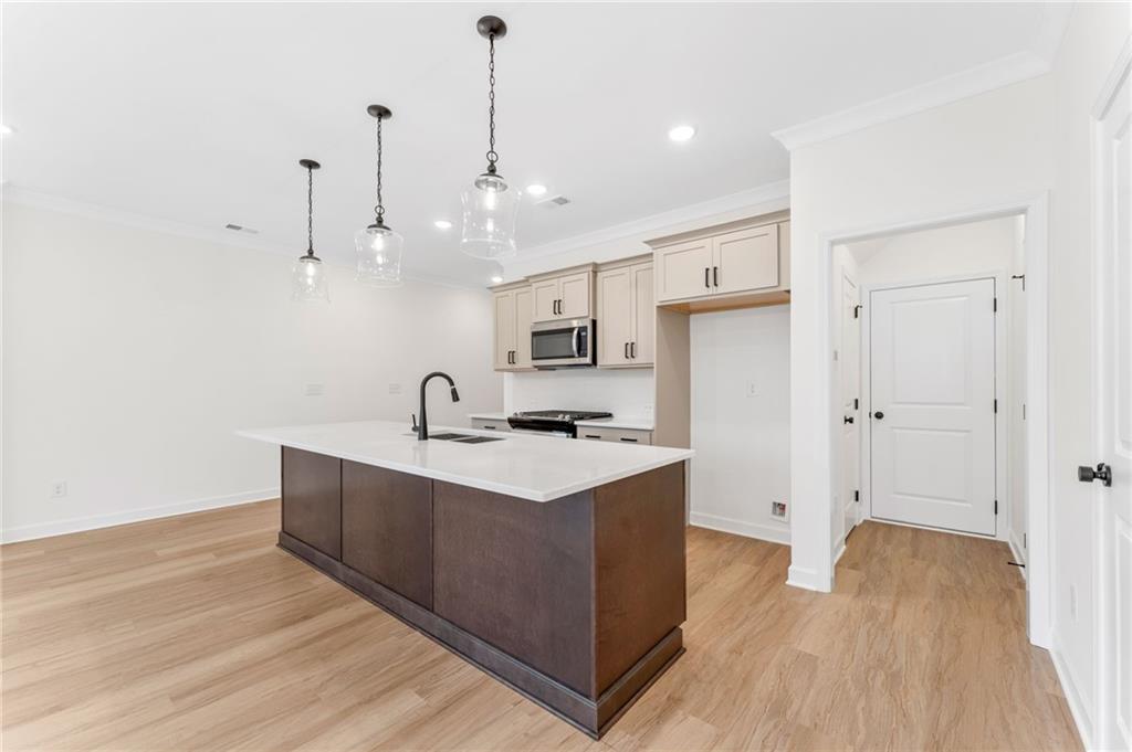 543 Feldspar Way Property Photo 6