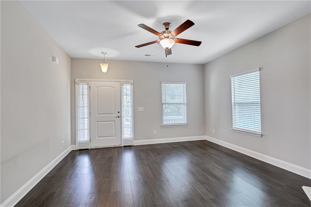 3302 Bellingham Way Property Photo 5