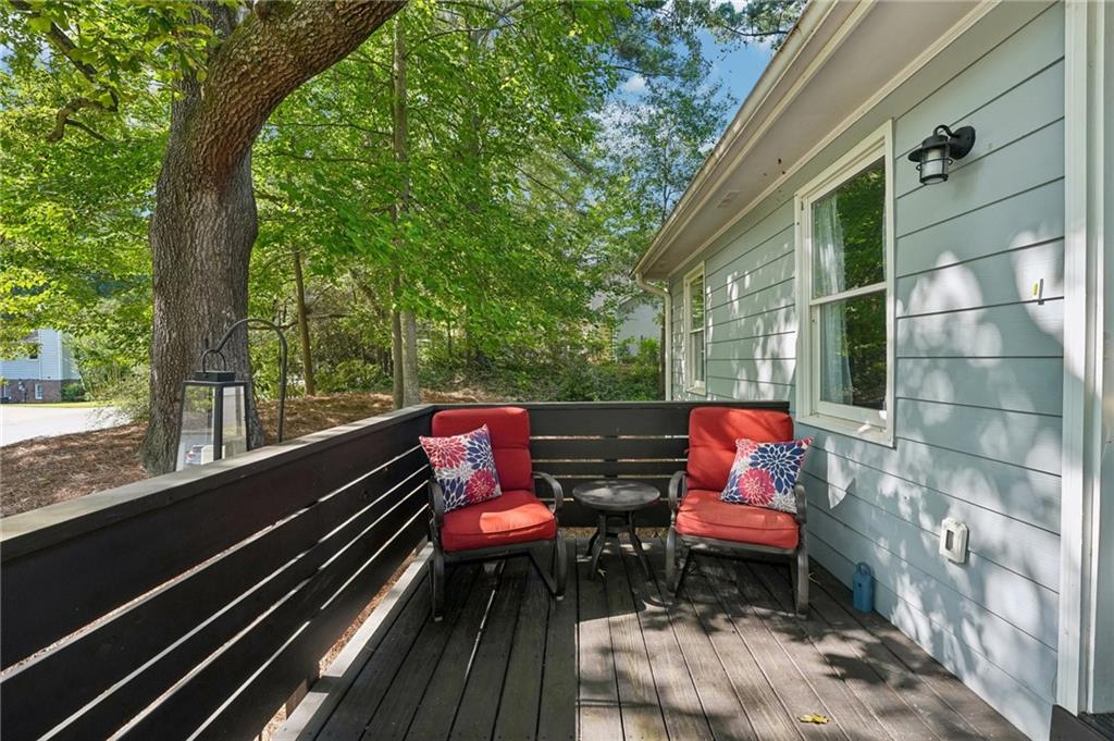 585 Westchester Circle Sw Property Photo 2