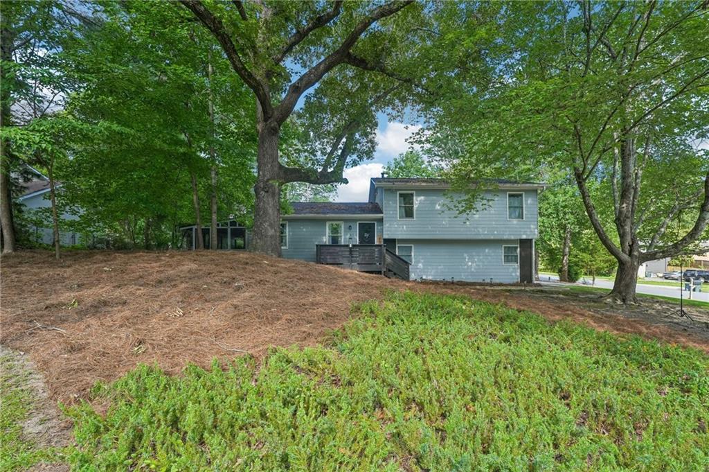 585 Westchester Circle Sw Property Photo 5