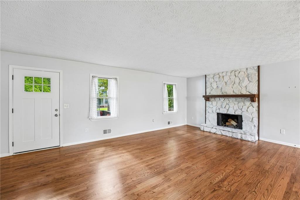 585 Westchester Circle Sw Property Photo 10
