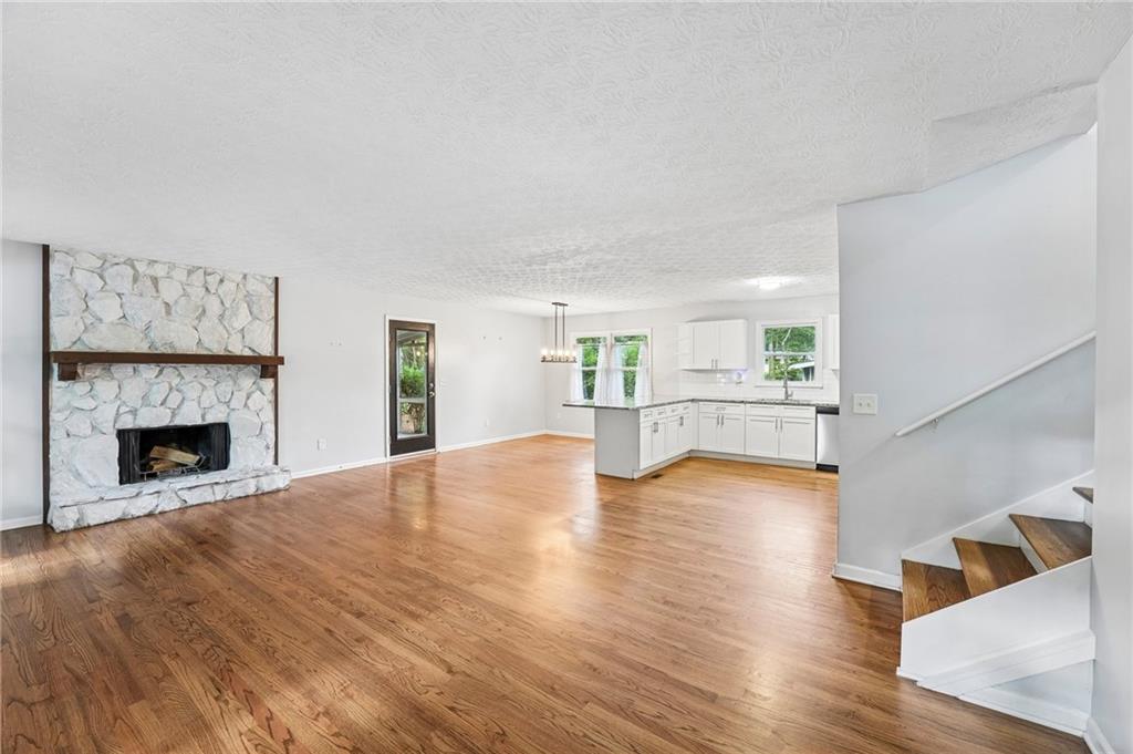 585 Westchester Circle Sw Property Photo 11