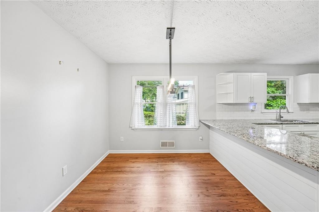 585 Westchester Circle Sw Property Photo 13