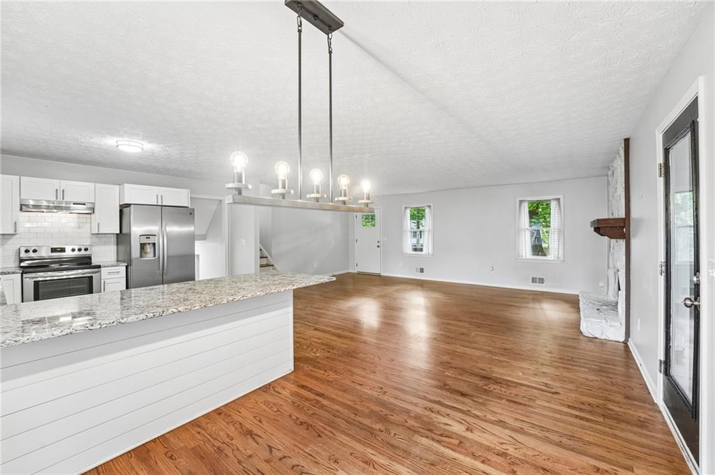 585 Westchester Circle Sw Property Photo 17