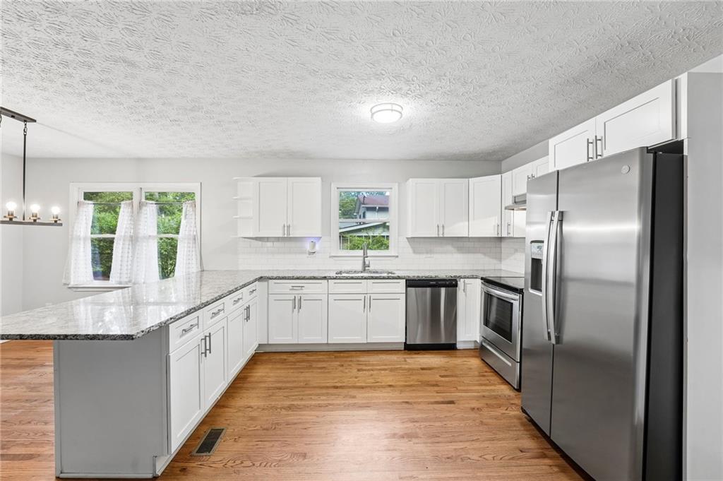 585 Westchester Circle Sw Property Photo 21