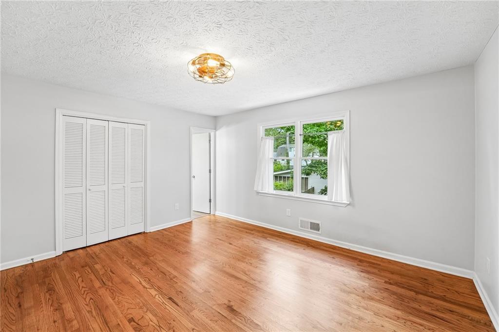 585 Westchester Circle Sw Property Photo 23
