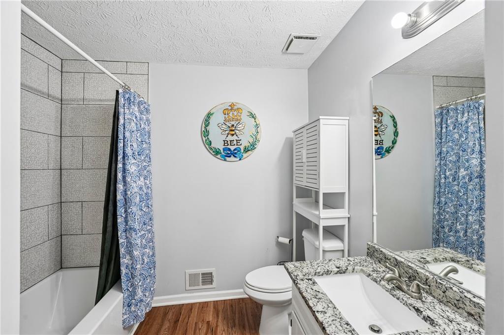 585 Westchester Circle Sw Property Photo 28