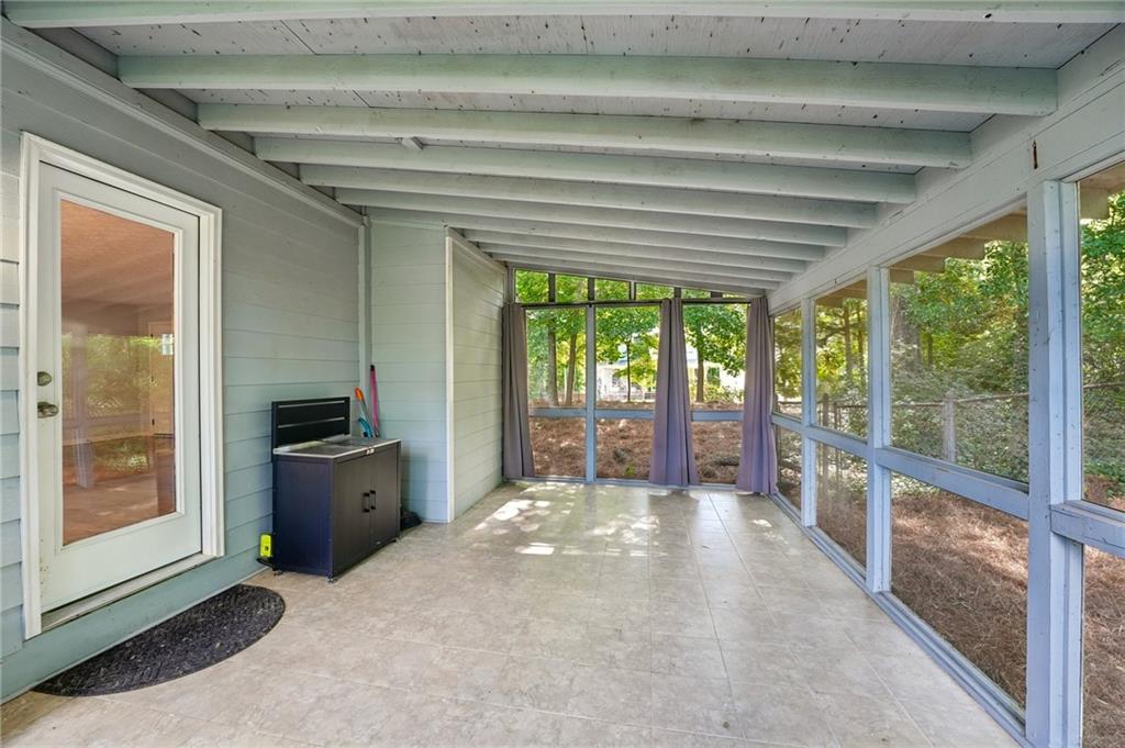 585 Westchester Circle Sw Property Photo 44
