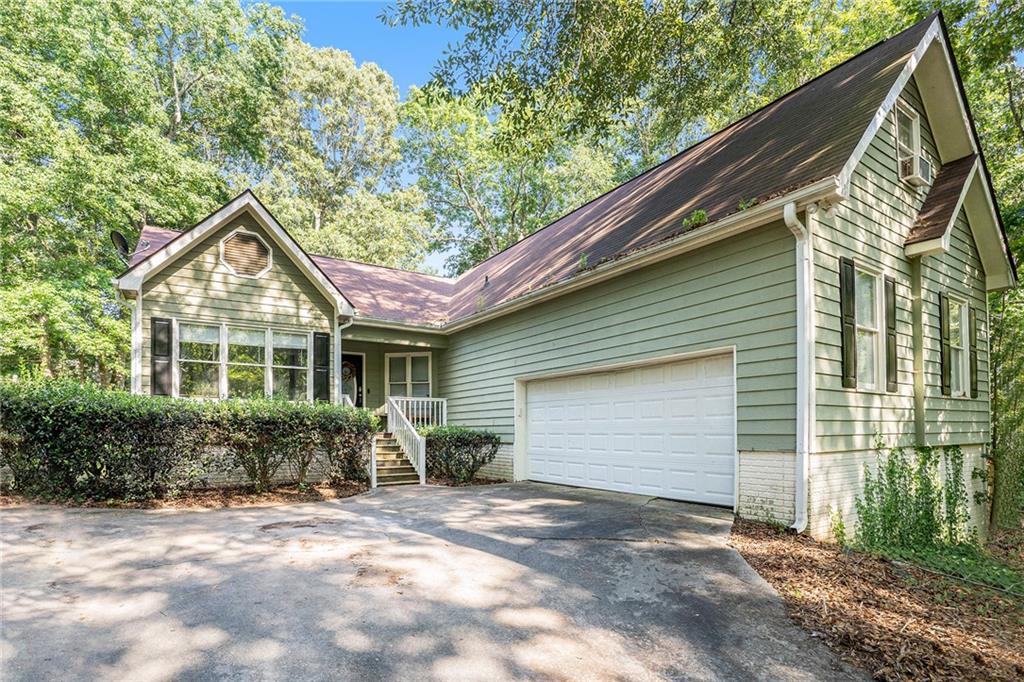 172 Crown Forest Drive Property Photo 1